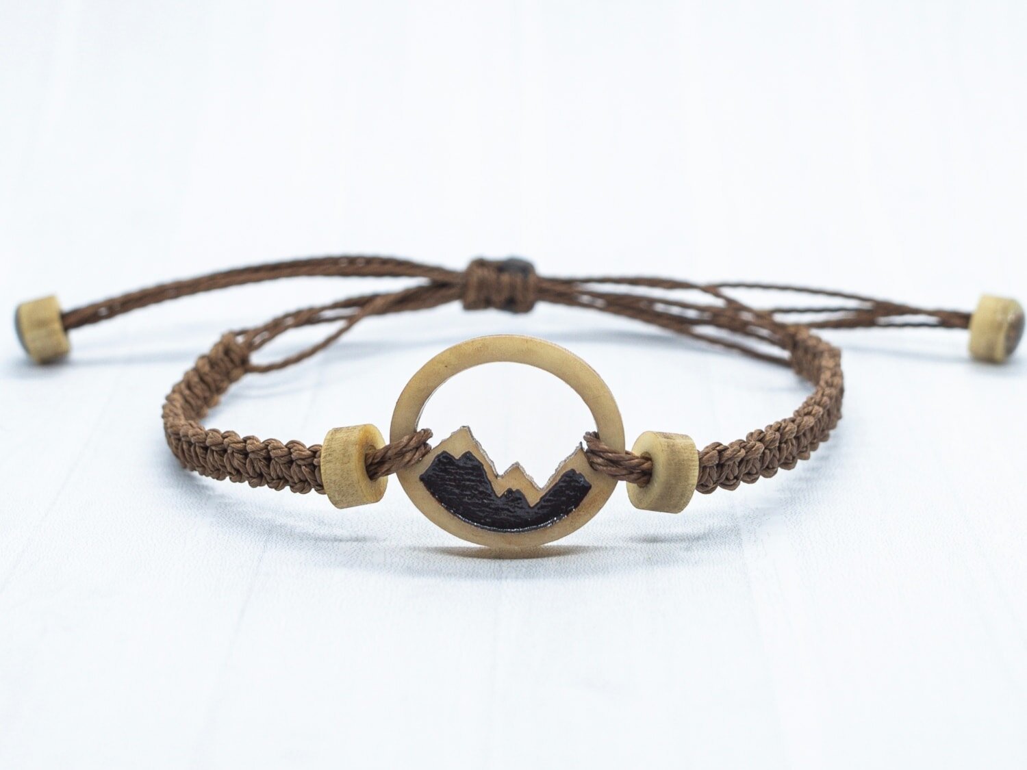 Bracelet mountain hotsell